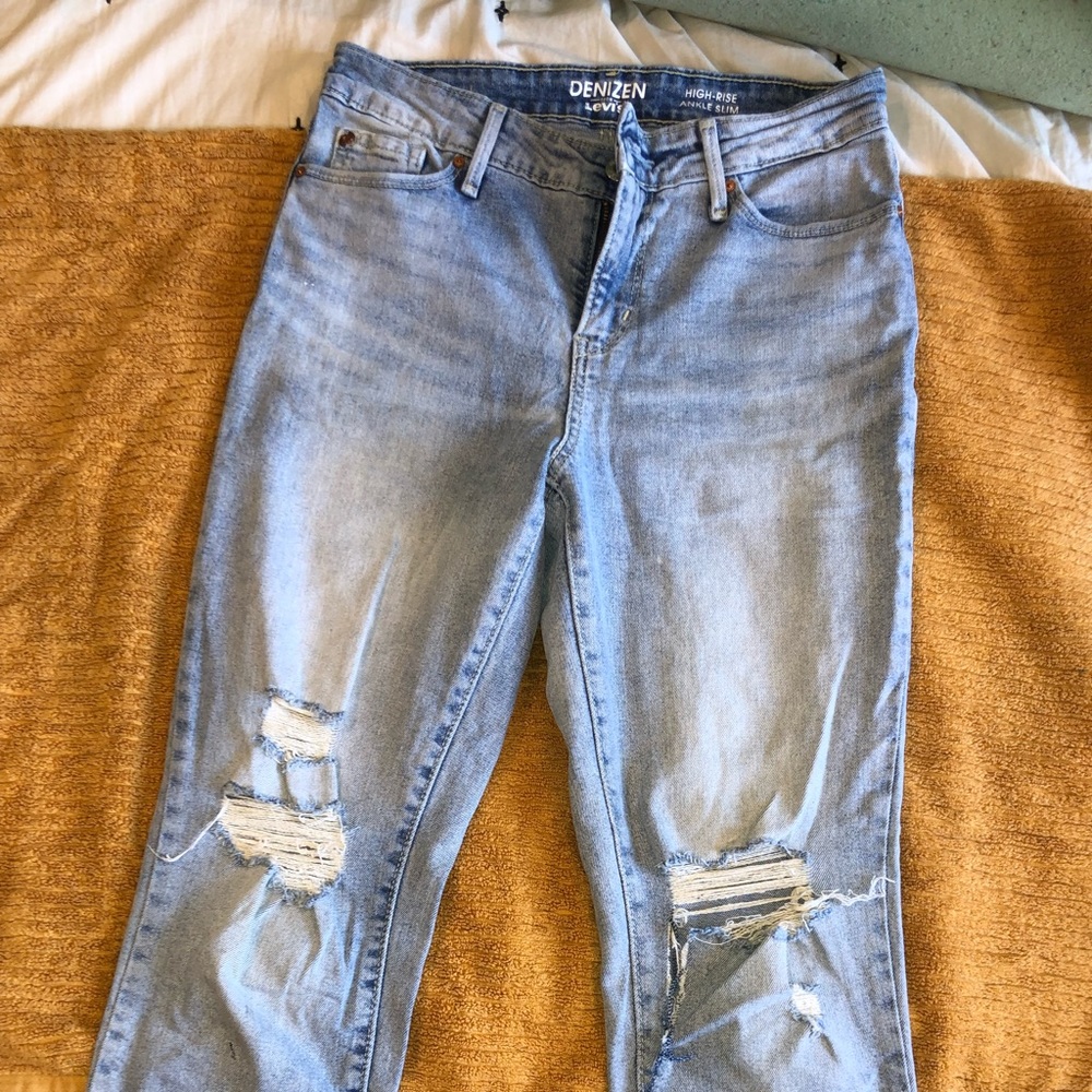 Denizen from Levi’s women’s ankle slim jeans